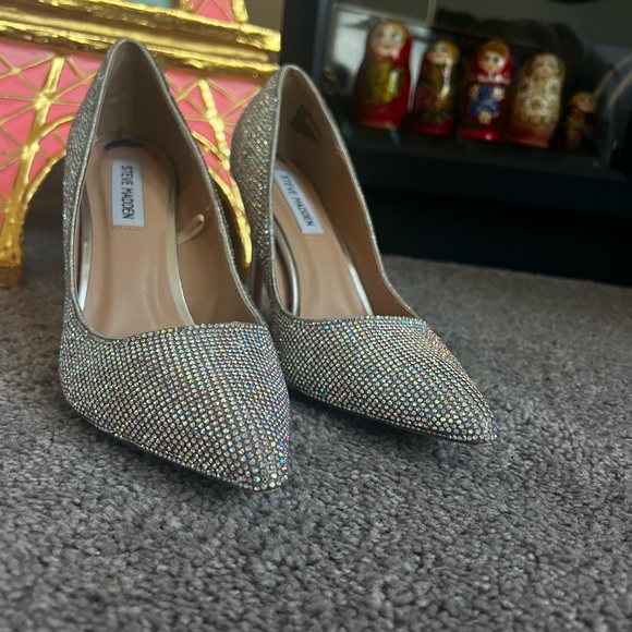 Encrusted women Steve Madden heels size 8 - Picture 6 of 6